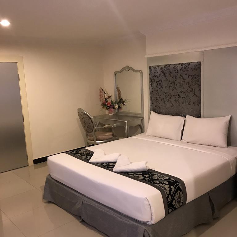 Pattaya International Lodge Екстериор снимка